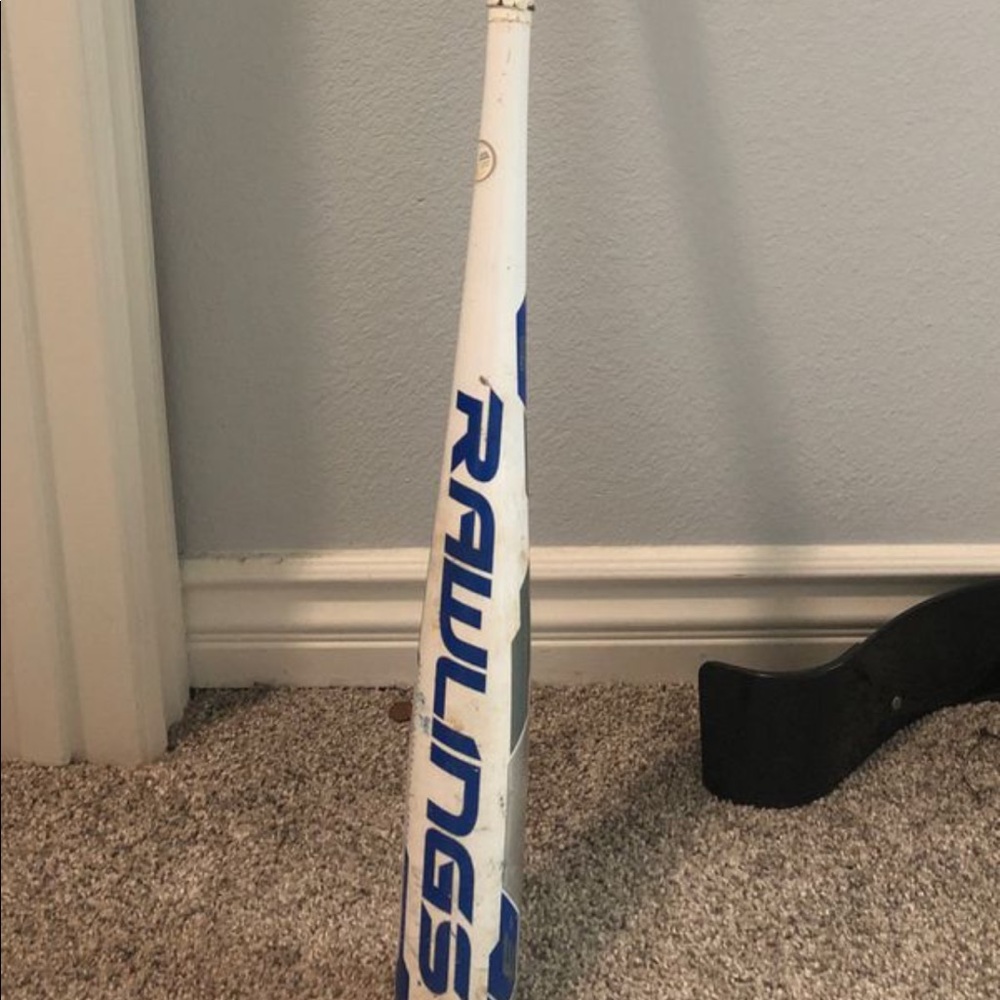 Rawlings Velo size 32 1/2- 29 1/2